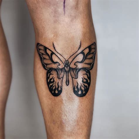 detailed moth tattoo|Moth Tattoo Meaning Revealed (6 Surprising。